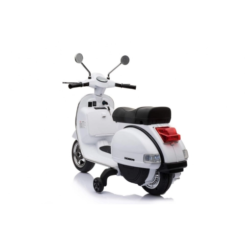 pojazd skuter na akumulator Vespa